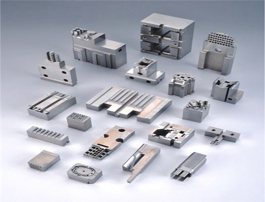Приспособления ISO9001 автомобиля CNC EDM подвергая механической обработке